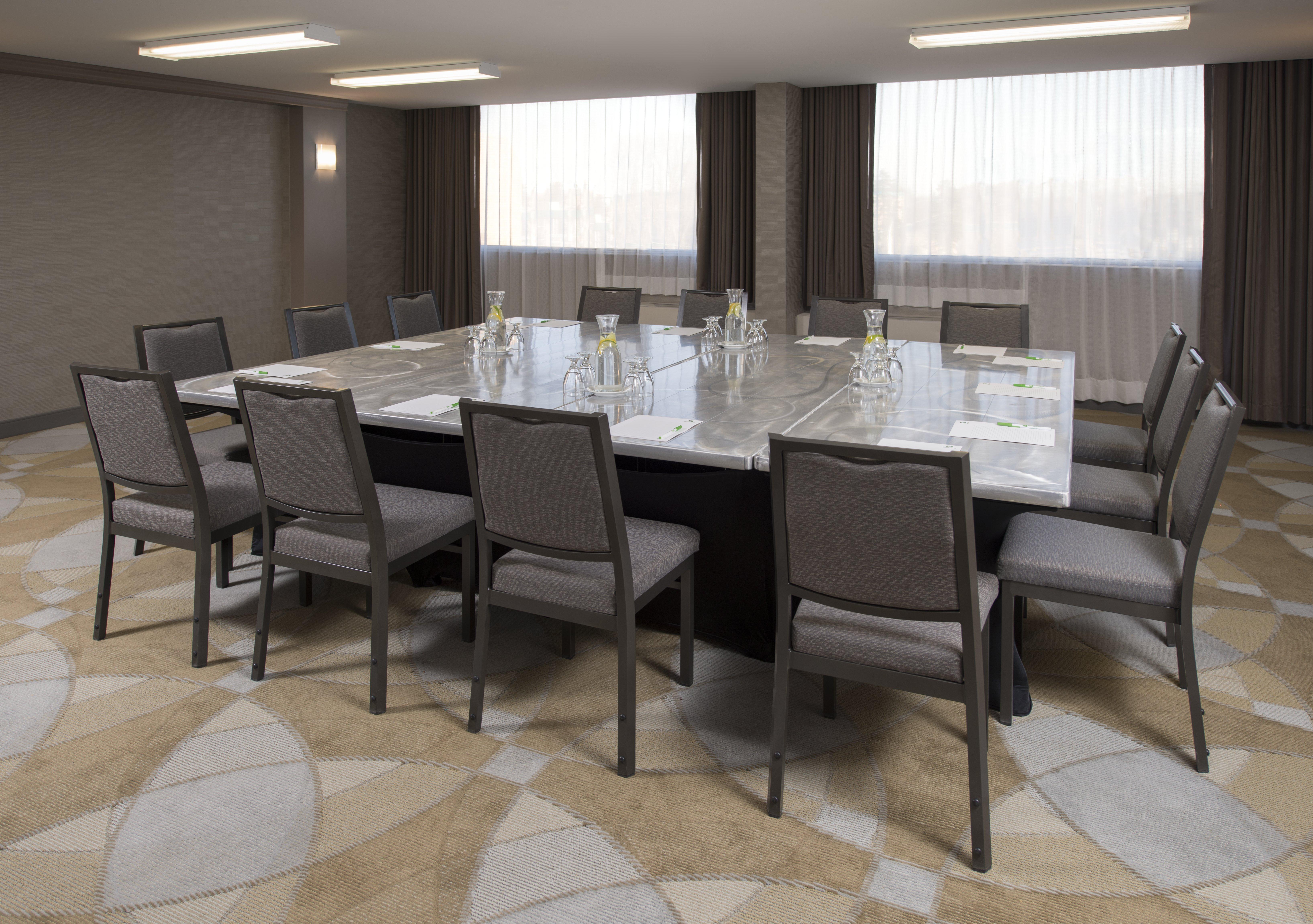 Holiday Inn Winnipeg-South By Ihg Exterior photo