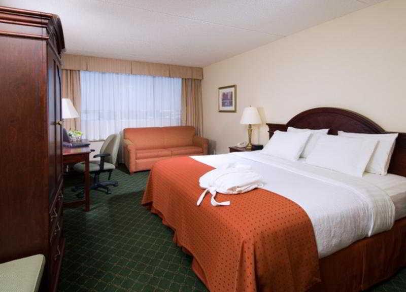 Holiday Inn Winnipeg-South By Ihg Exterior photo