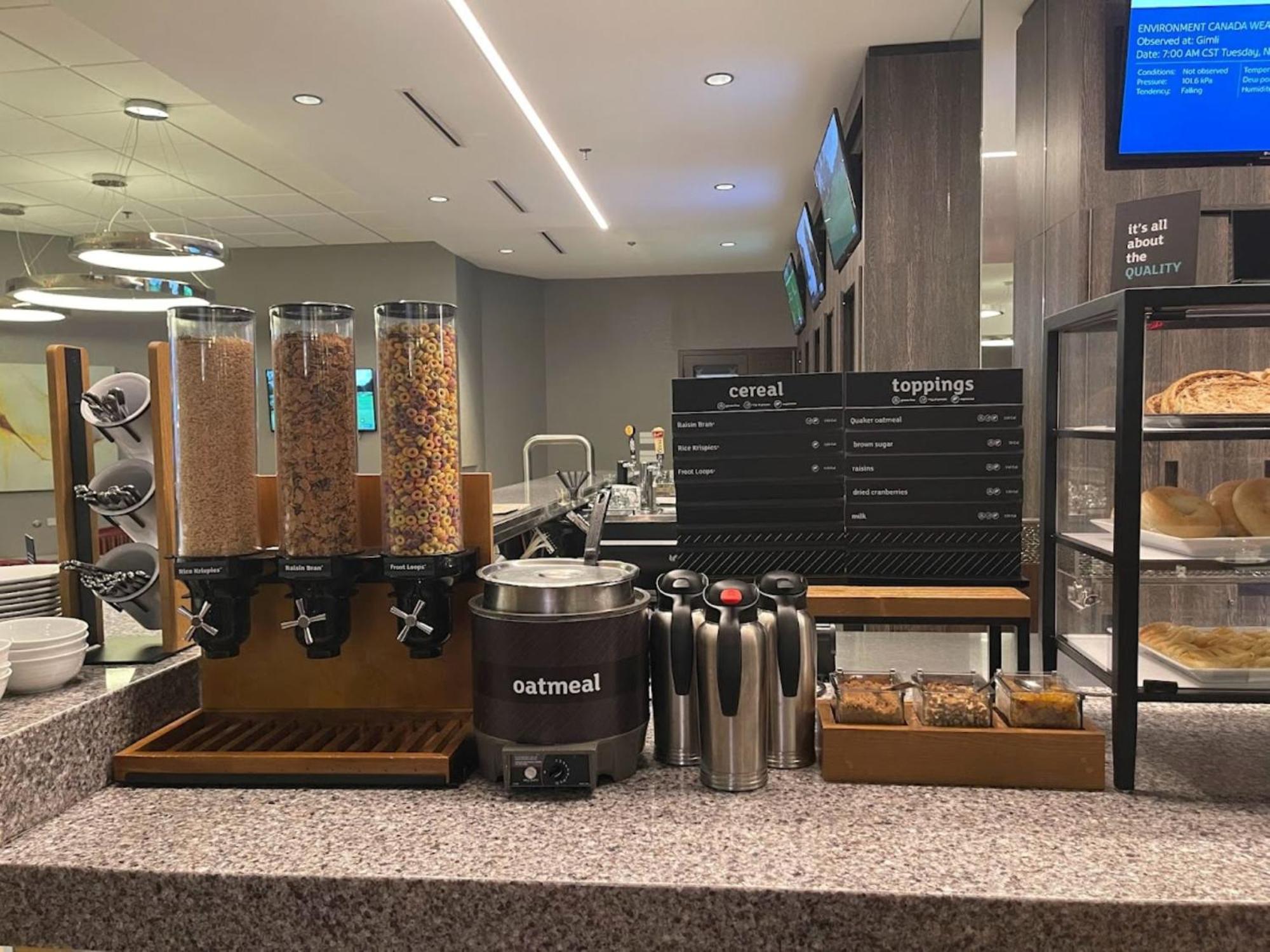 Holiday Inn Winnipeg-South By Ihg Exterior photo