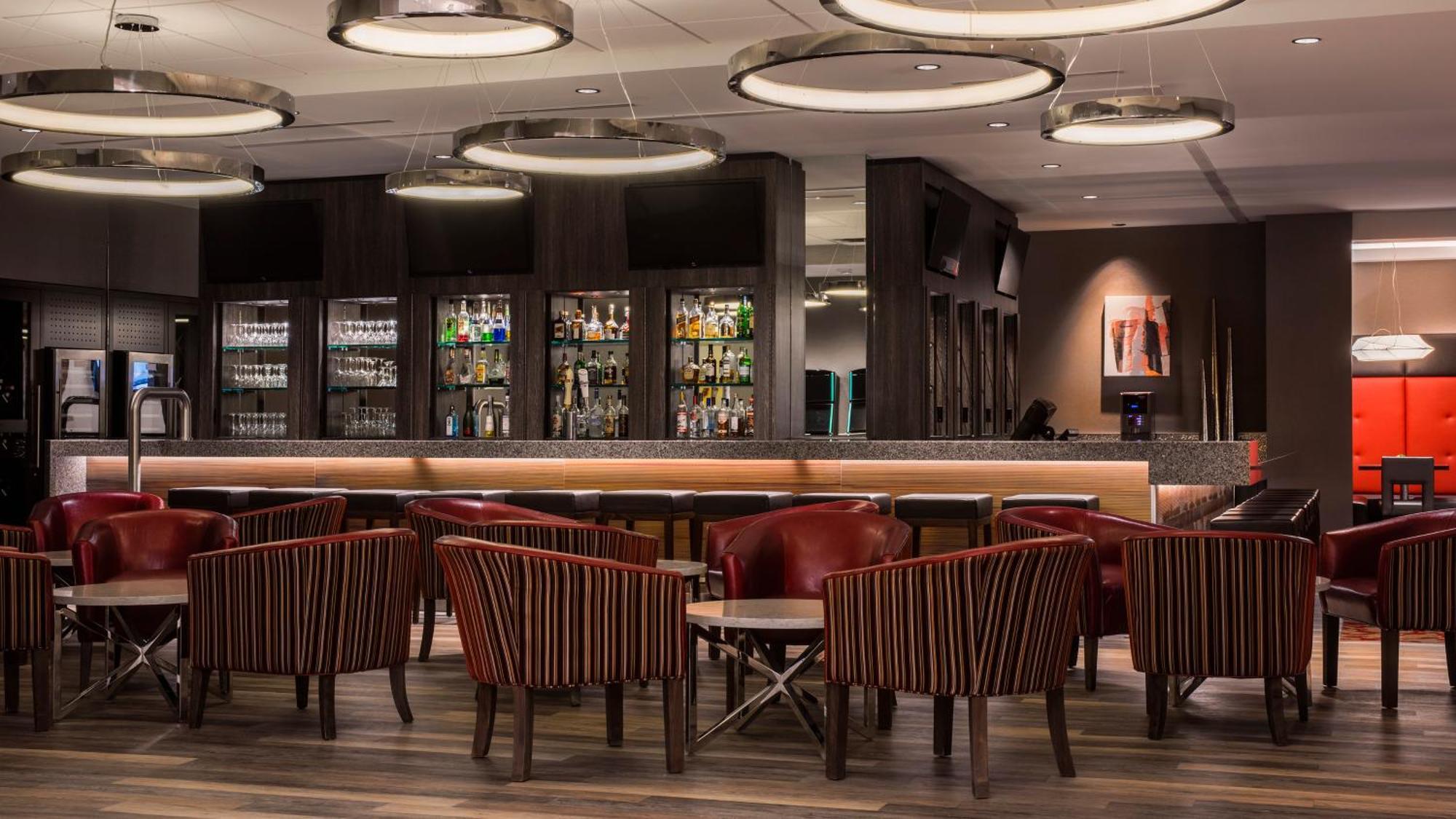 Holiday Inn Winnipeg-South By Ihg Exterior photo