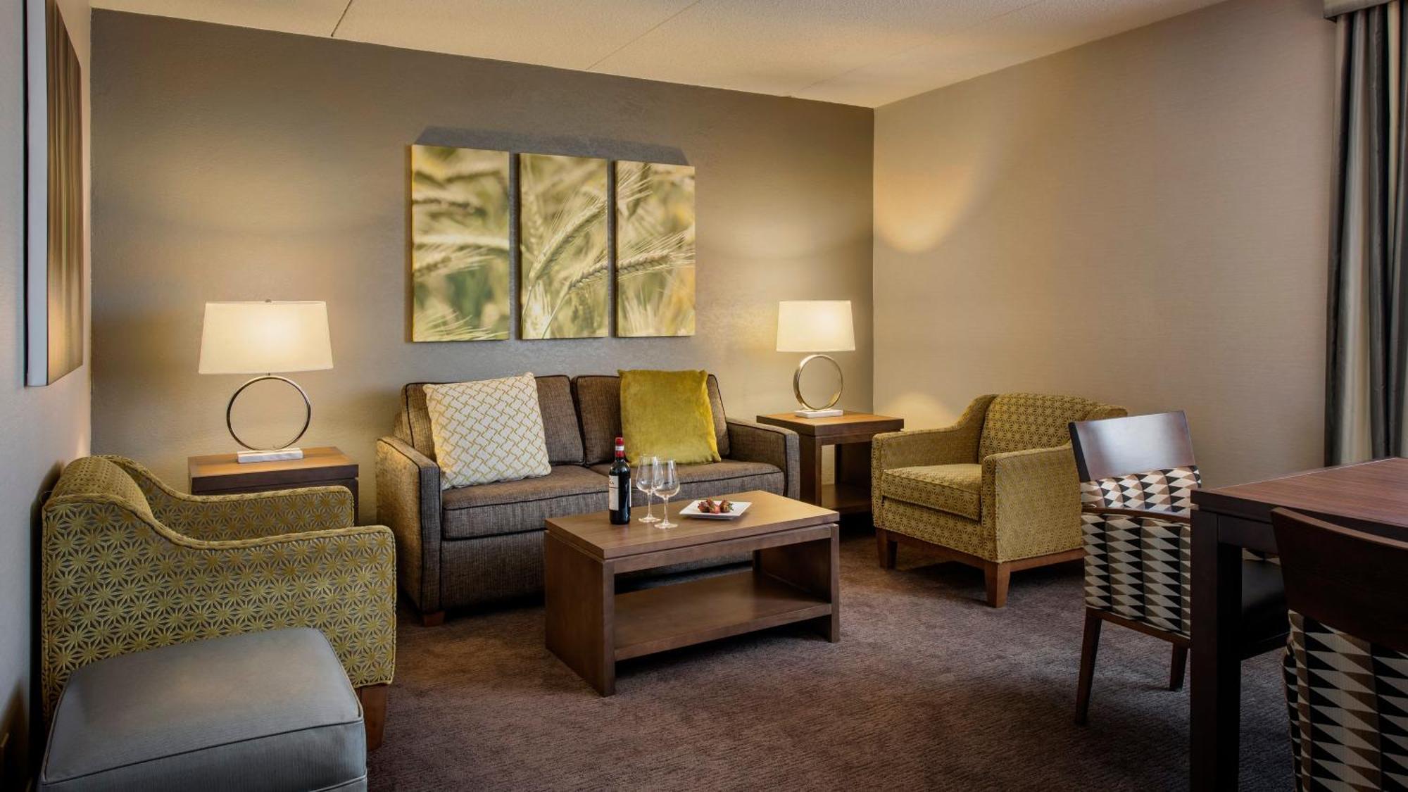 Holiday Inn Winnipeg-South By Ihg Exterior photo
