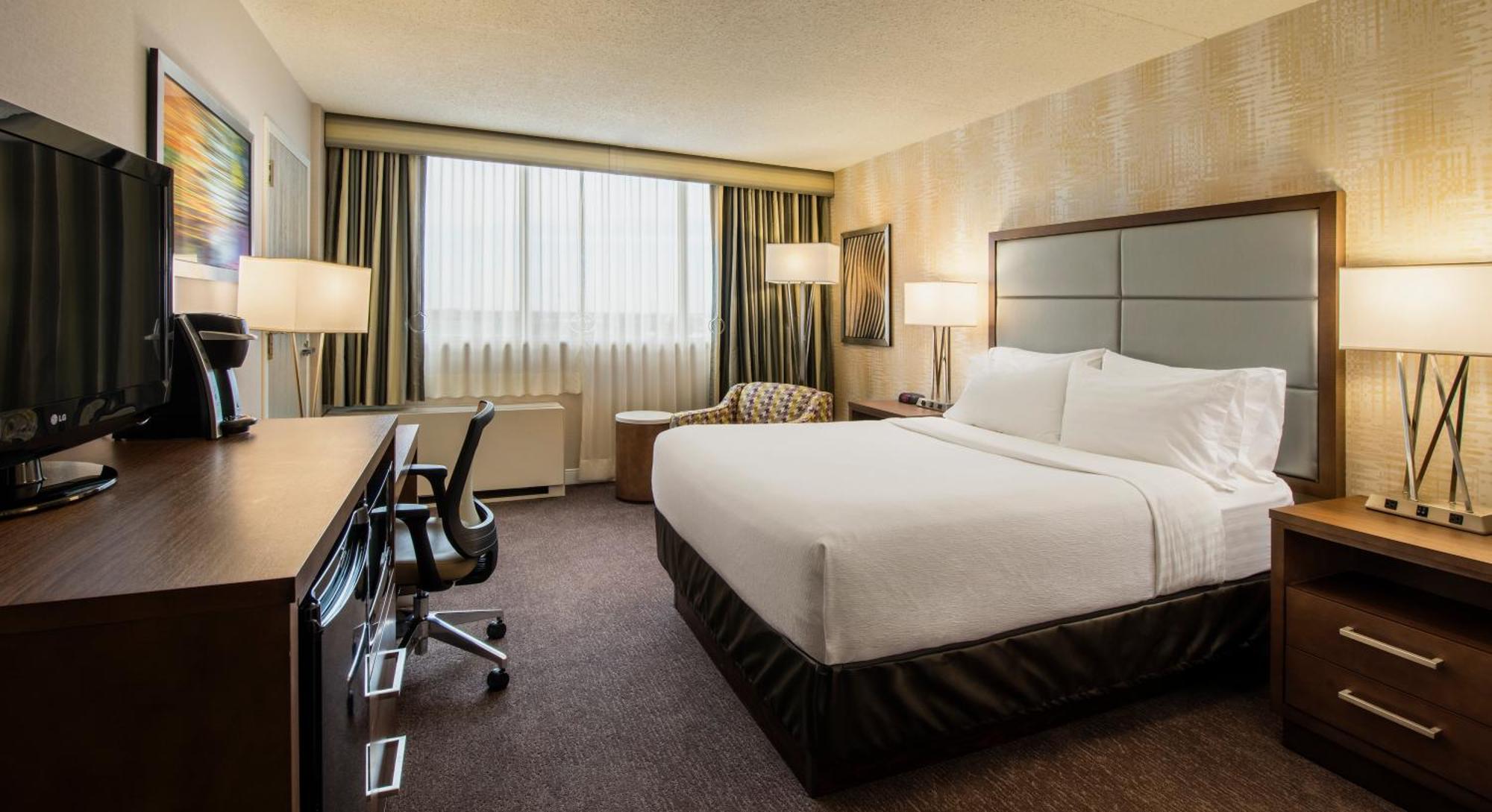 Holiday Inn Winnipeg-South By Ihg Exterior photo