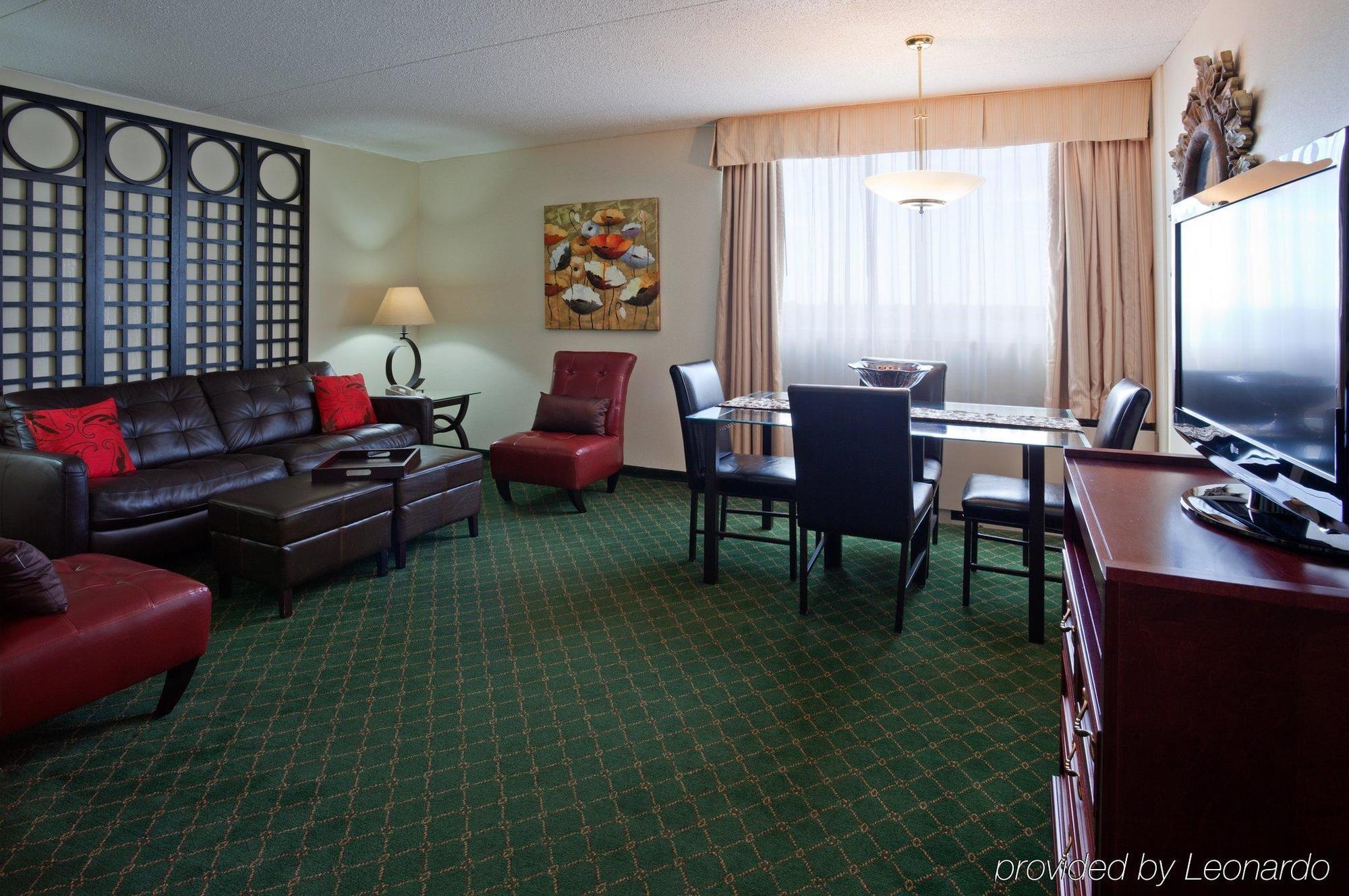Holiday Inn Winnipeg-South By Ihg Exterior photo